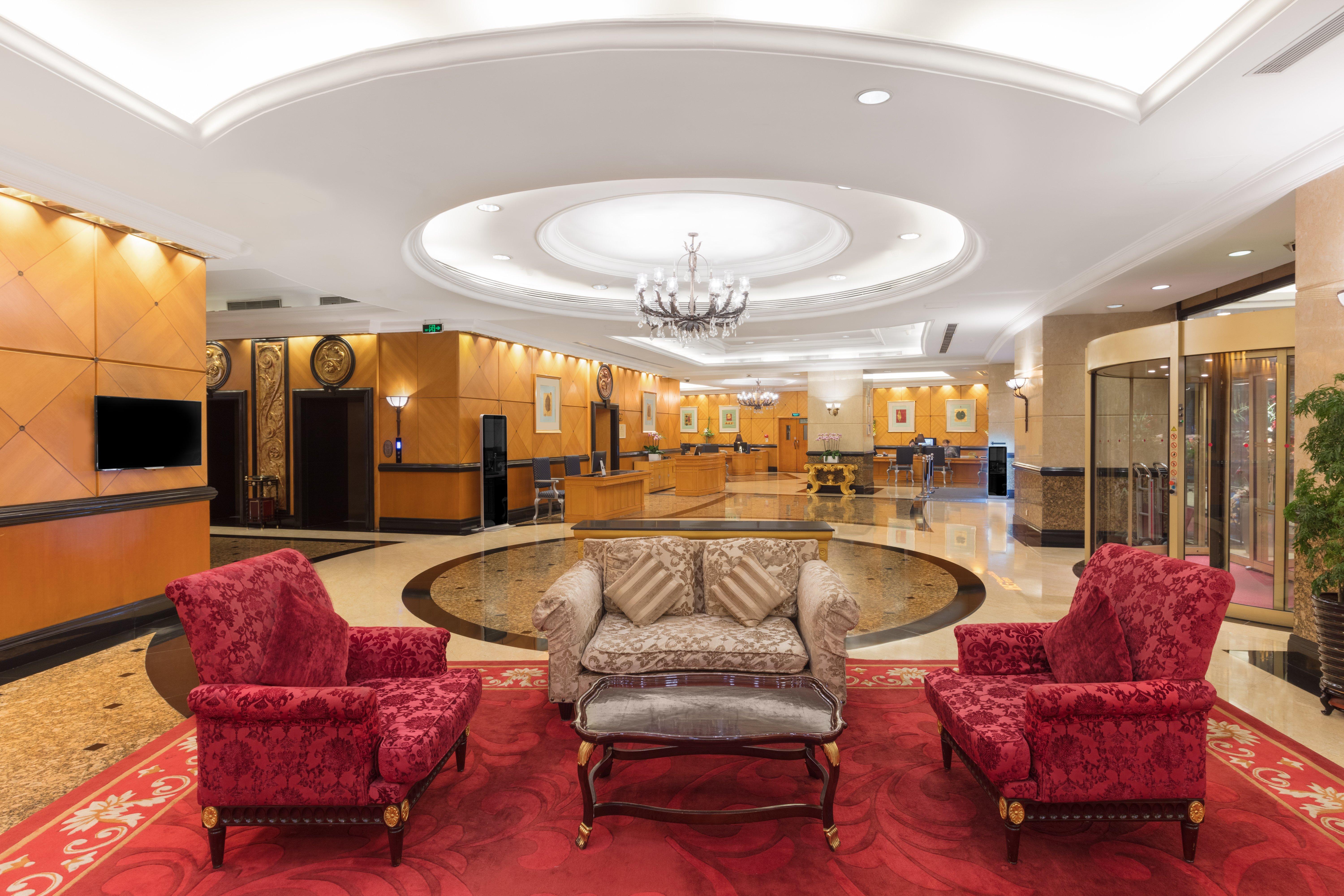Crowne Plaza Hotel & Suites Landmark Shenzhen By Ihg - Nearby Luohu Border, Indoor Heated Swimming Pool, Complimentary Welcome Drink Екстер'єр фото