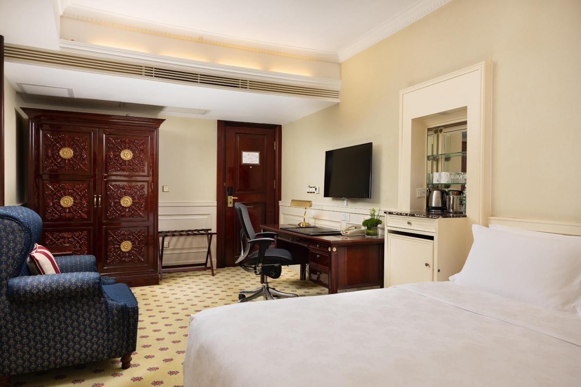 Crowne Plaza Hotel & Suites Landmark Shenzhen By Ihg - Nearby Luohu Border, Indoor Heated Swimming Pool, Complimentary Welcome Drink Екстер'єр фото